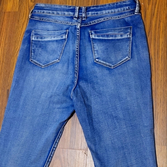 High Rise Mom Jeans Size 9/29 Distressed Blue Denim Re-wash A19 - Picture 9 of 9